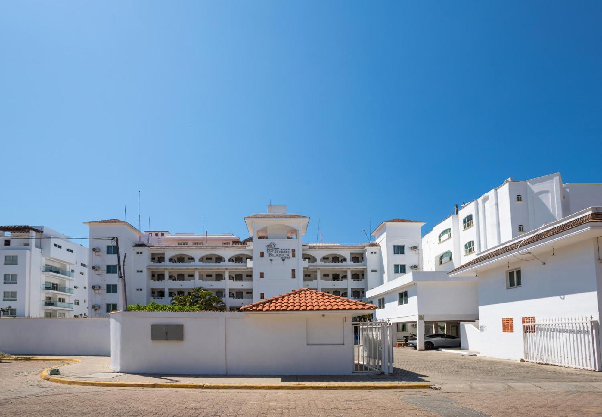 Torreblanca Beach Hotel And Suites Guayabitos - Desayuno Y Comida Incluido Rincon de Guayabitos Kültér fotó